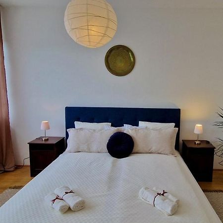 Apartamento Nosztalgia Apartman Veszprém Exterior foto