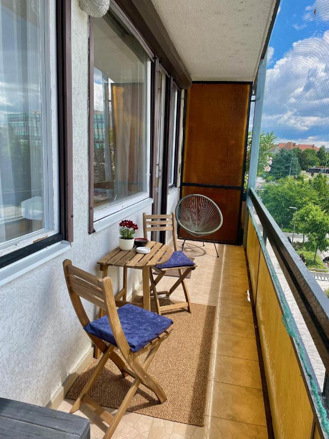 Apartamento Nosztalgia Apartman Veszprém Exterior foto