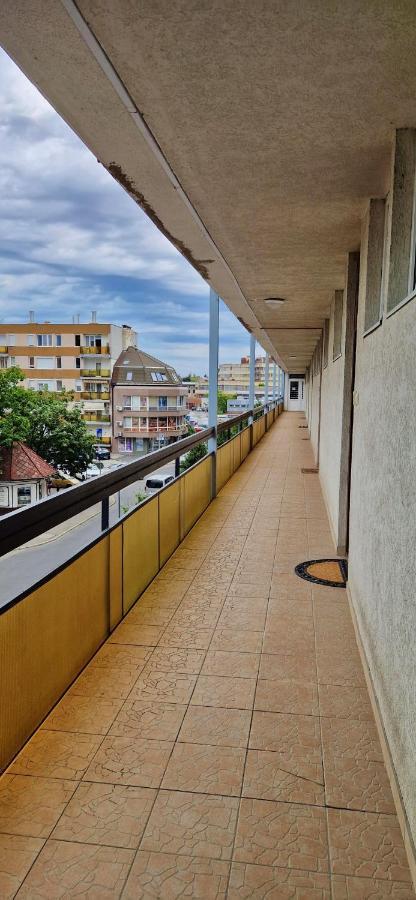 Apartamento Nosztalgia Apartman Veszprém Exterior foto